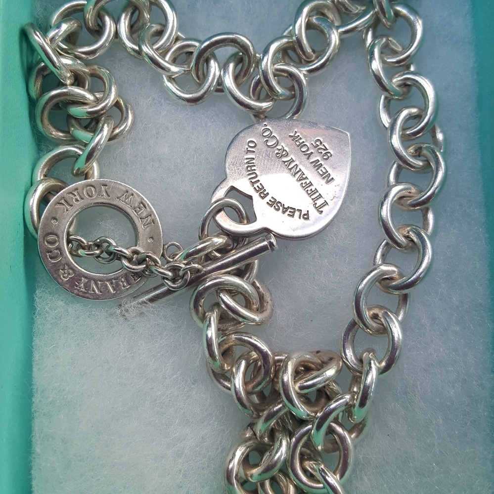Tiffany & Co. - Heart Toggle Necklace