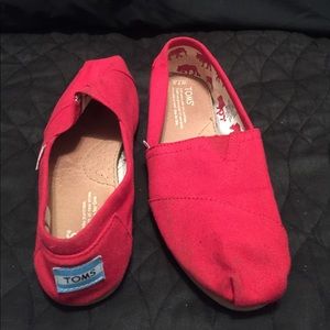 Red Toms