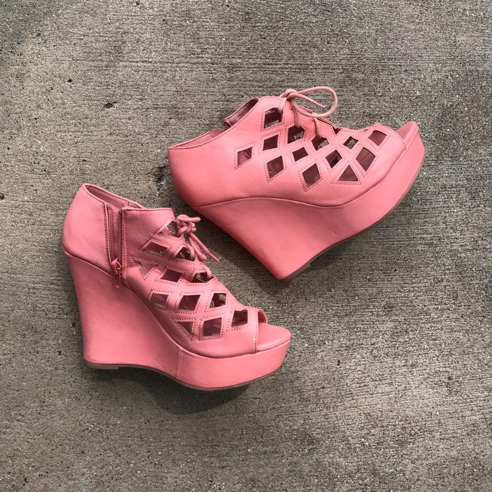 Wedged high heel shoes