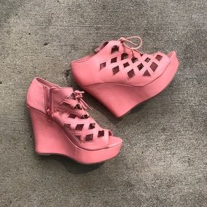 Wedged high heel shoes