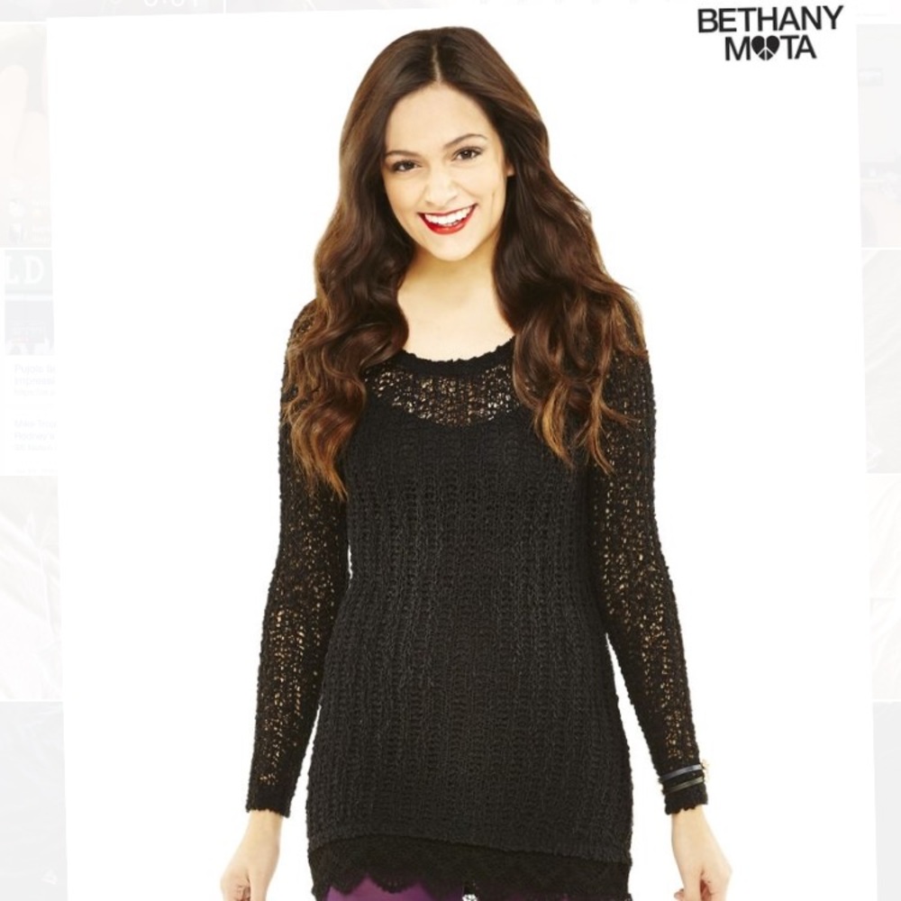 Bethany Mota Long Black Sleeve Top