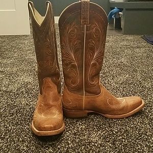 Leather cowgirl boots