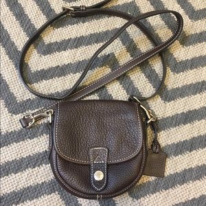 Dooney & Bourke Dk Bwn Pebbled Leather Crossbody