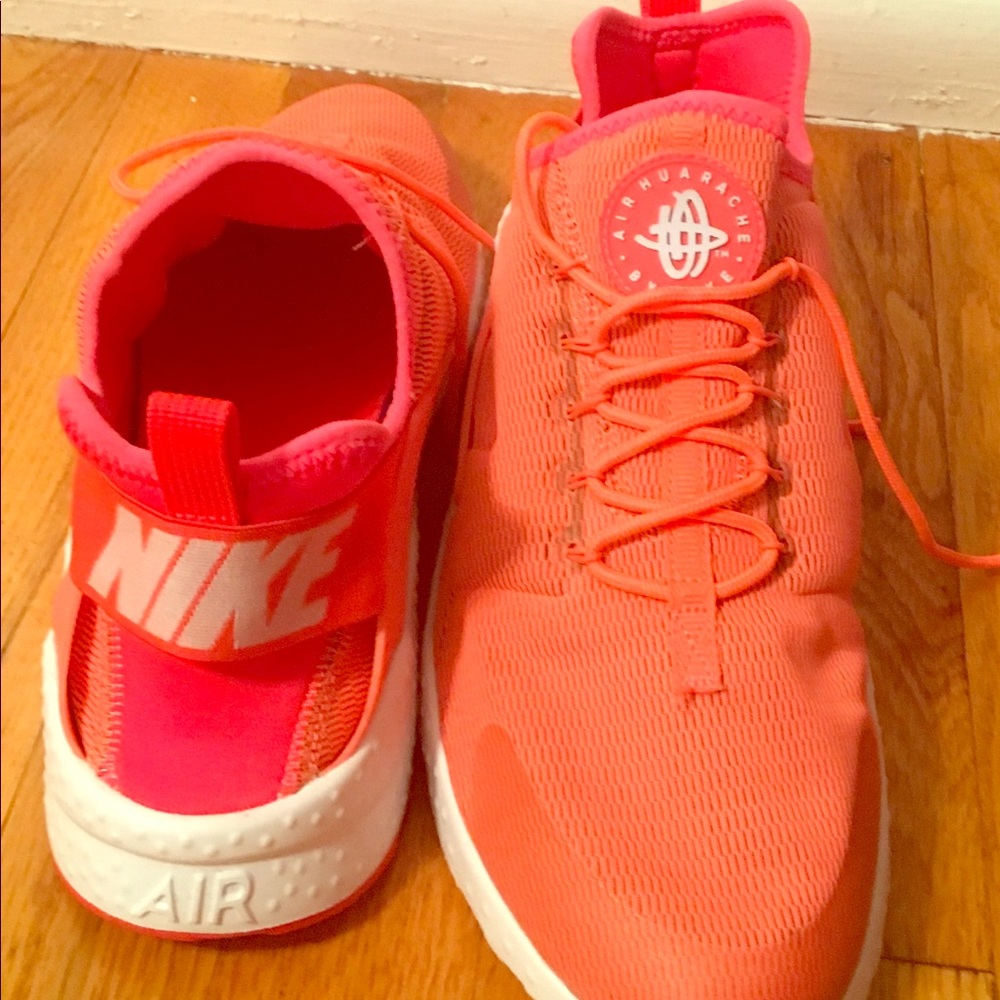 NIKE AIR HUARACHE RUN ULTRA - WOMEN'S