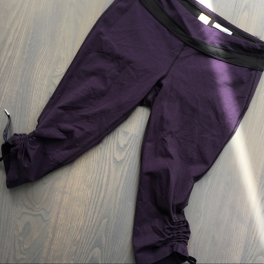 Lucy Ruched Leg workout Capris