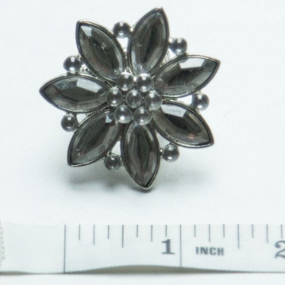 Vintage Style Silver Flower Design Statement Ring
