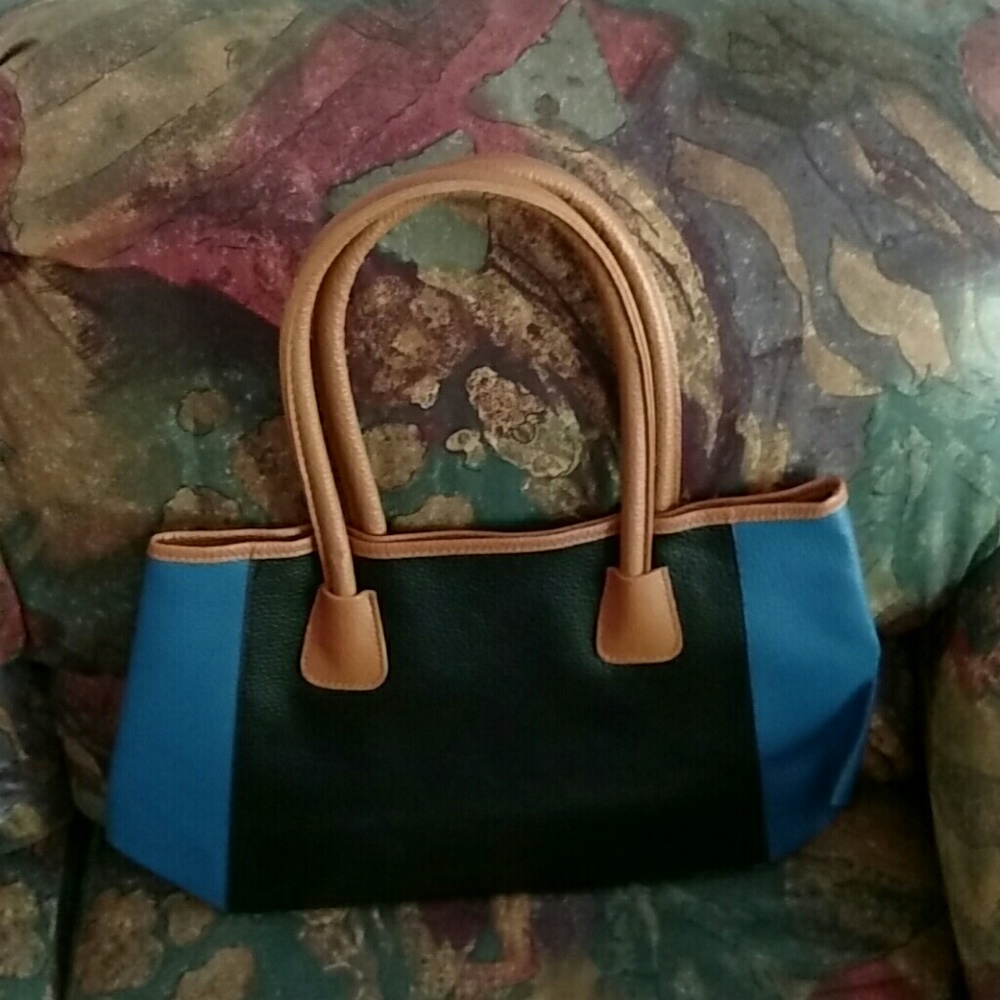 Black vinyl bag with blue sides