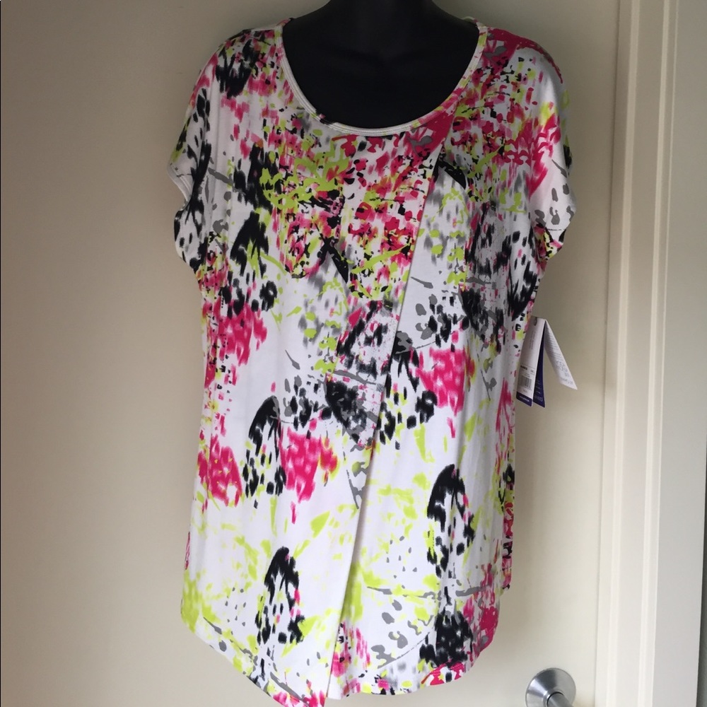 NWT Gaiam Studio to Street top