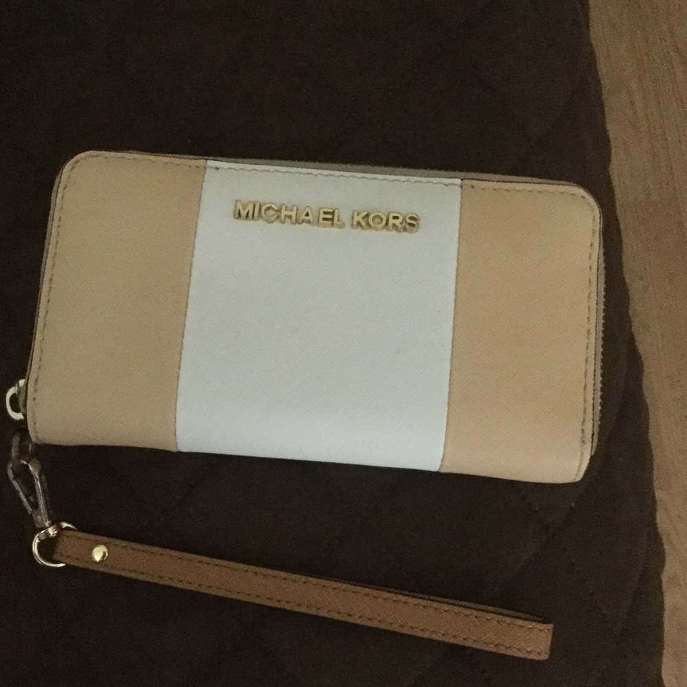 Michael Kors wallet