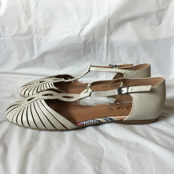 Biala Hurricane sandals - Picture 4 of 6