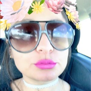 Meet your Posher, Elsa