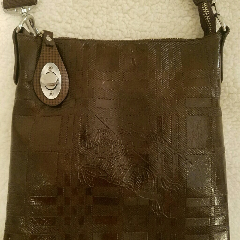 Brown authentic Burberry crossover purse