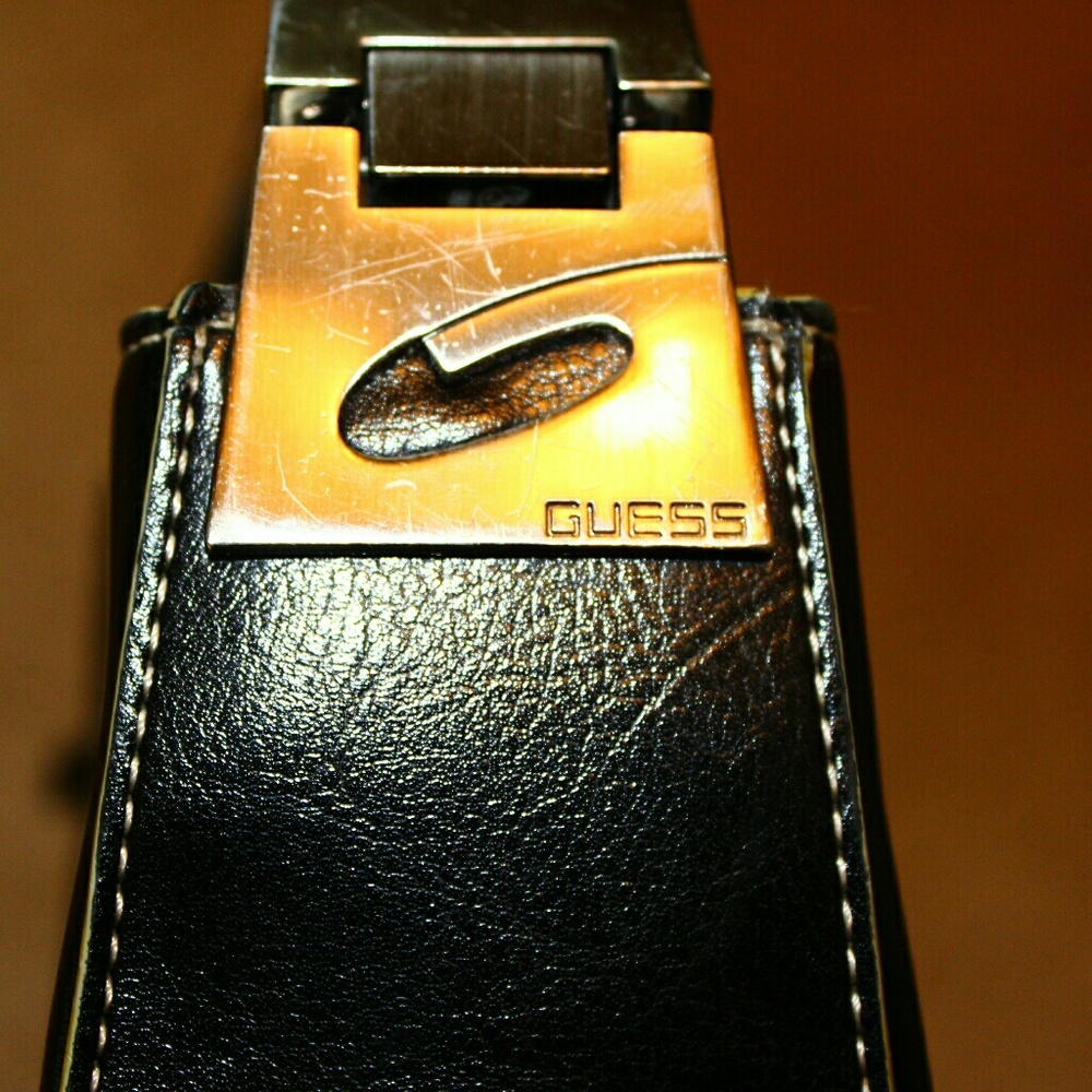 Guess tote - Picture 4 of 4