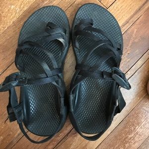 Black chacos