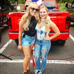 Meet your Posher, Haley