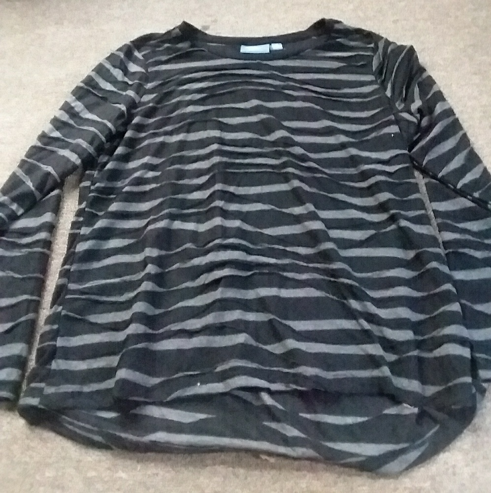 Vera Wang Long Sleeve Shirt