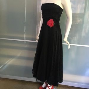 Scott McClintock black lace cocktail dress