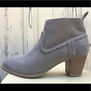Mossimo Supply Co. Kaelyn Taupe Suede Ankle Boots