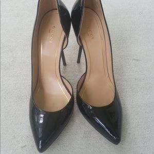 Gucci black patent leather pumps