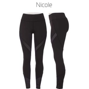 BNWT Pop Fit Nicole Leggings