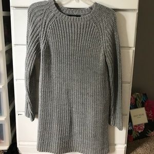Grey long sleeve sweater