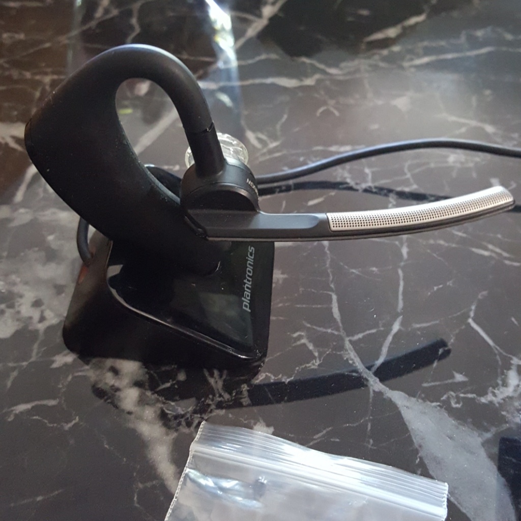 Plantronics  Voyager Legend Se Bluetooth Headset