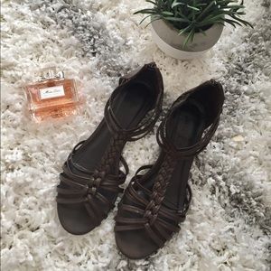 🚫SOLD🚫 Forever 21 gladiator sandal brown size 7