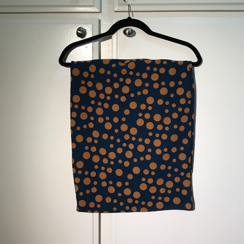 LuLaRoe Cassie skirt in navy/mustard polka dots!