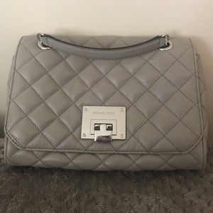 Michael Kors Vivianne Shoulder Bag