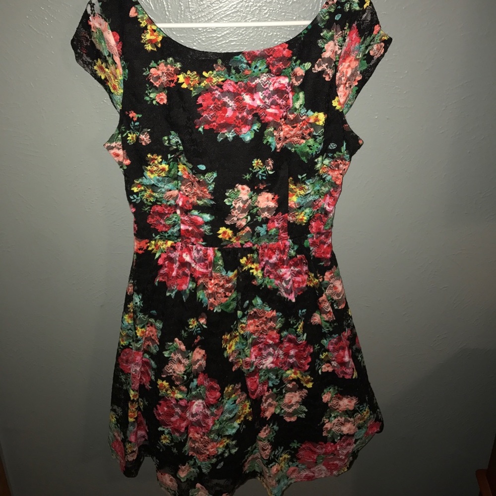 B.Darlin size 13/14 juniors dress!