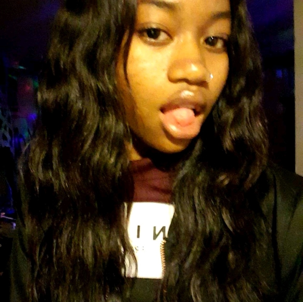 Meet your Posher, Jade