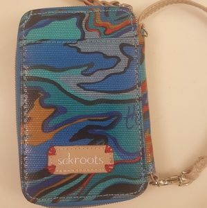 The Sak cellphone wallet