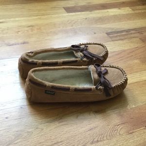 Cabelas Moccasin Slippers