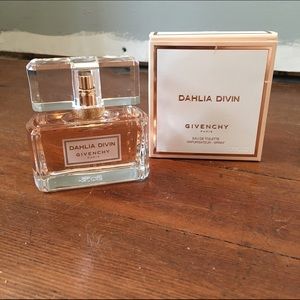 Dahlia Divin by Givenchy