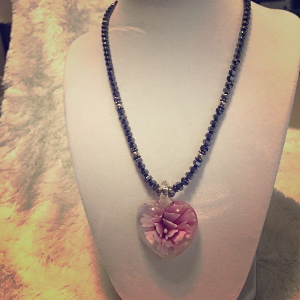 Hematite and Glass Flower Necklace 🌸
