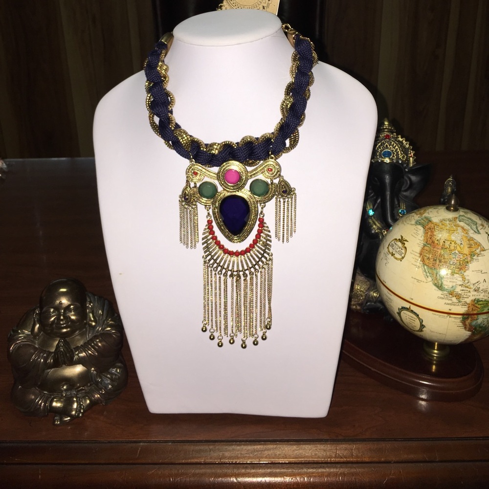 NWT Statement Necklace