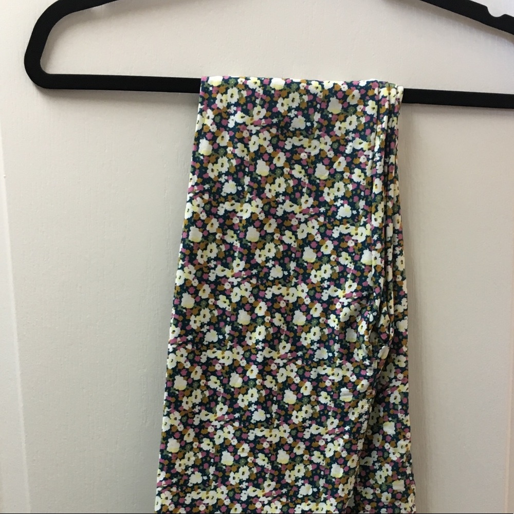 Lularoe OS floral leggings BNWOT