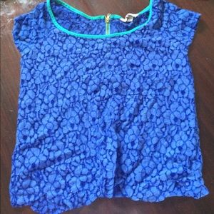 Blue lace boxy tee