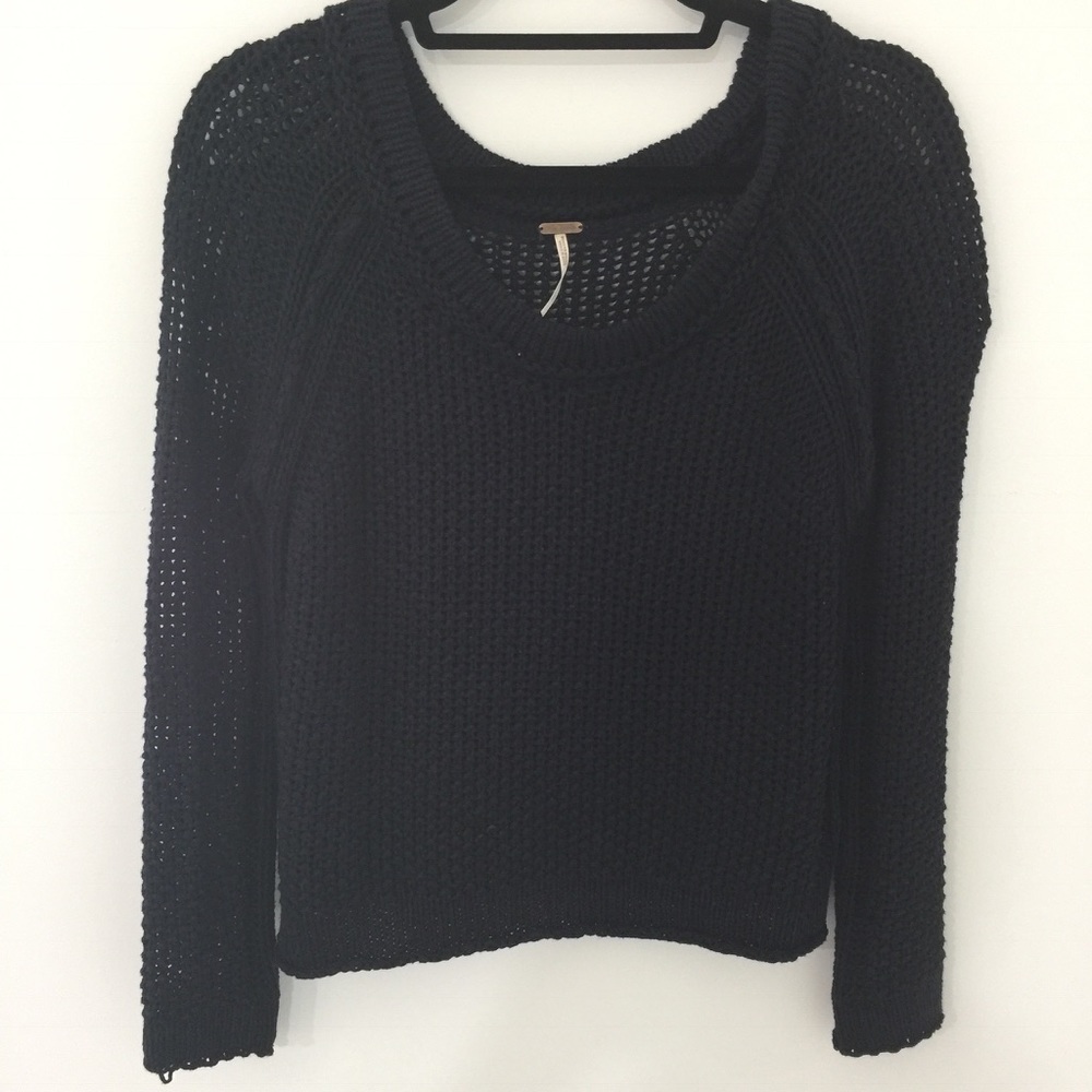FREE PEOPLE NAVY KNIT LOOSE SWEATER