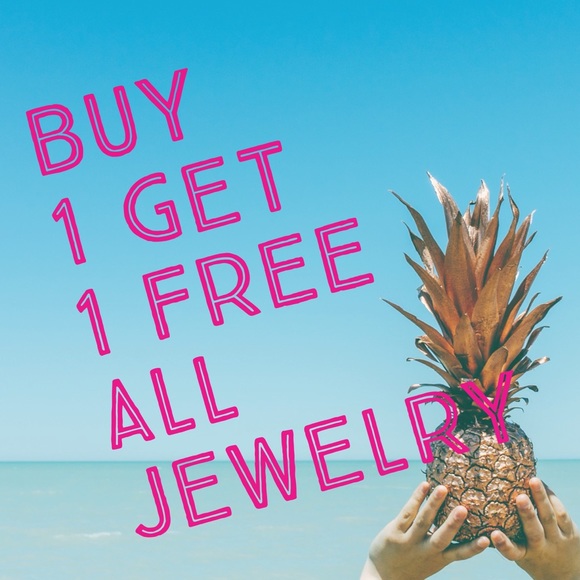 🔥BOGO FREE!🔥4 layer gold coin, arrow, wings - Picture 2 of 7