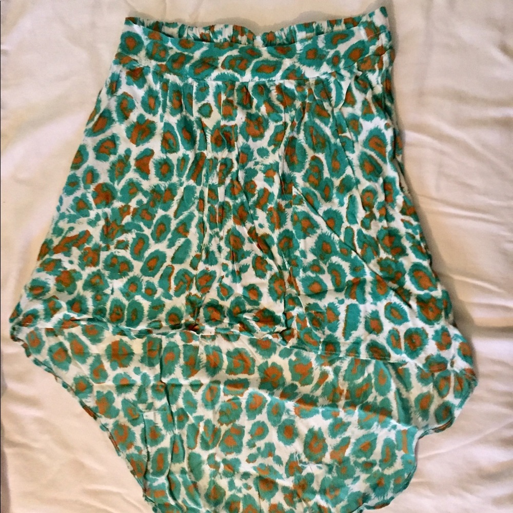 •Lucy Love• | High-Low Printed Skirt | Small