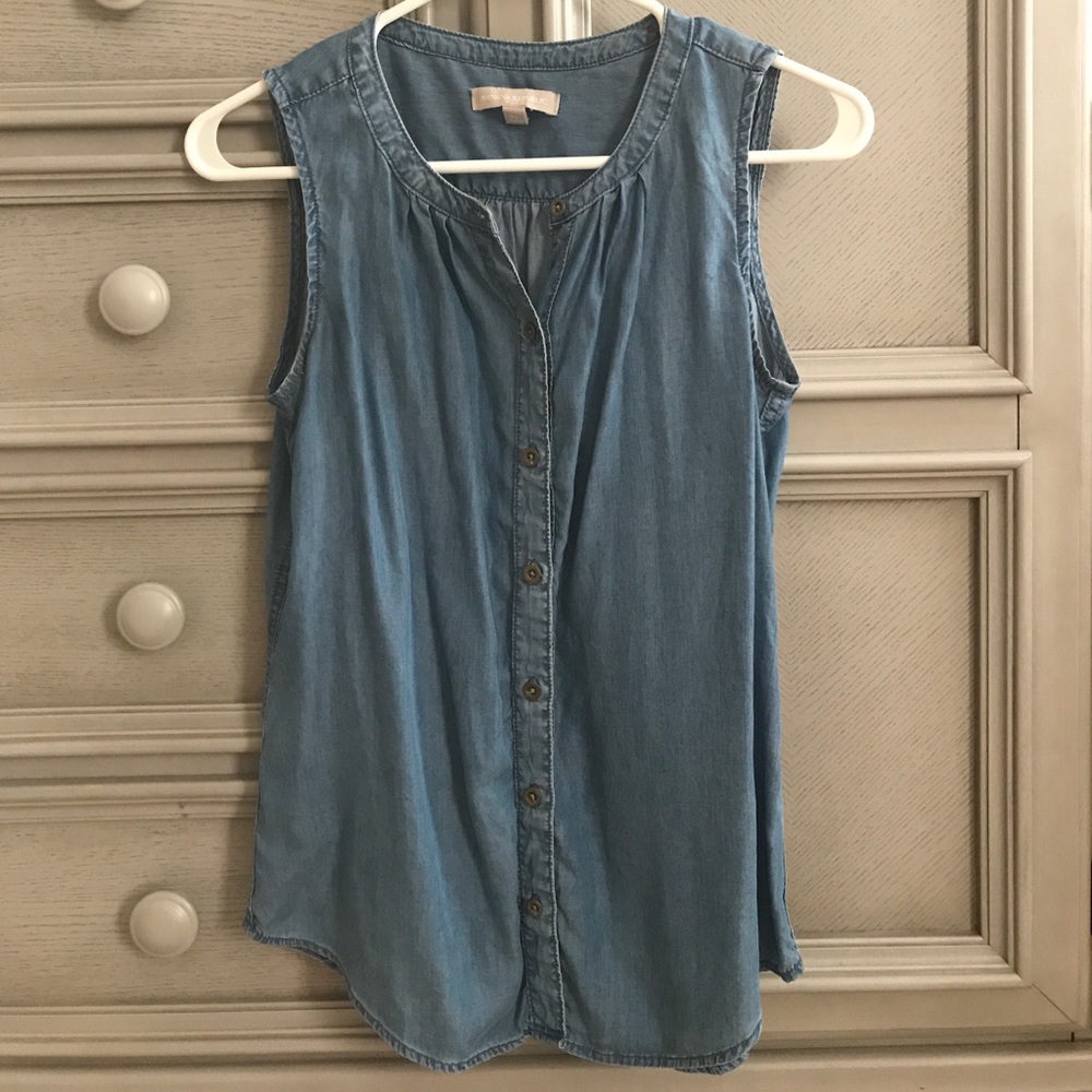 Banana Republic sleeveless denim blouse