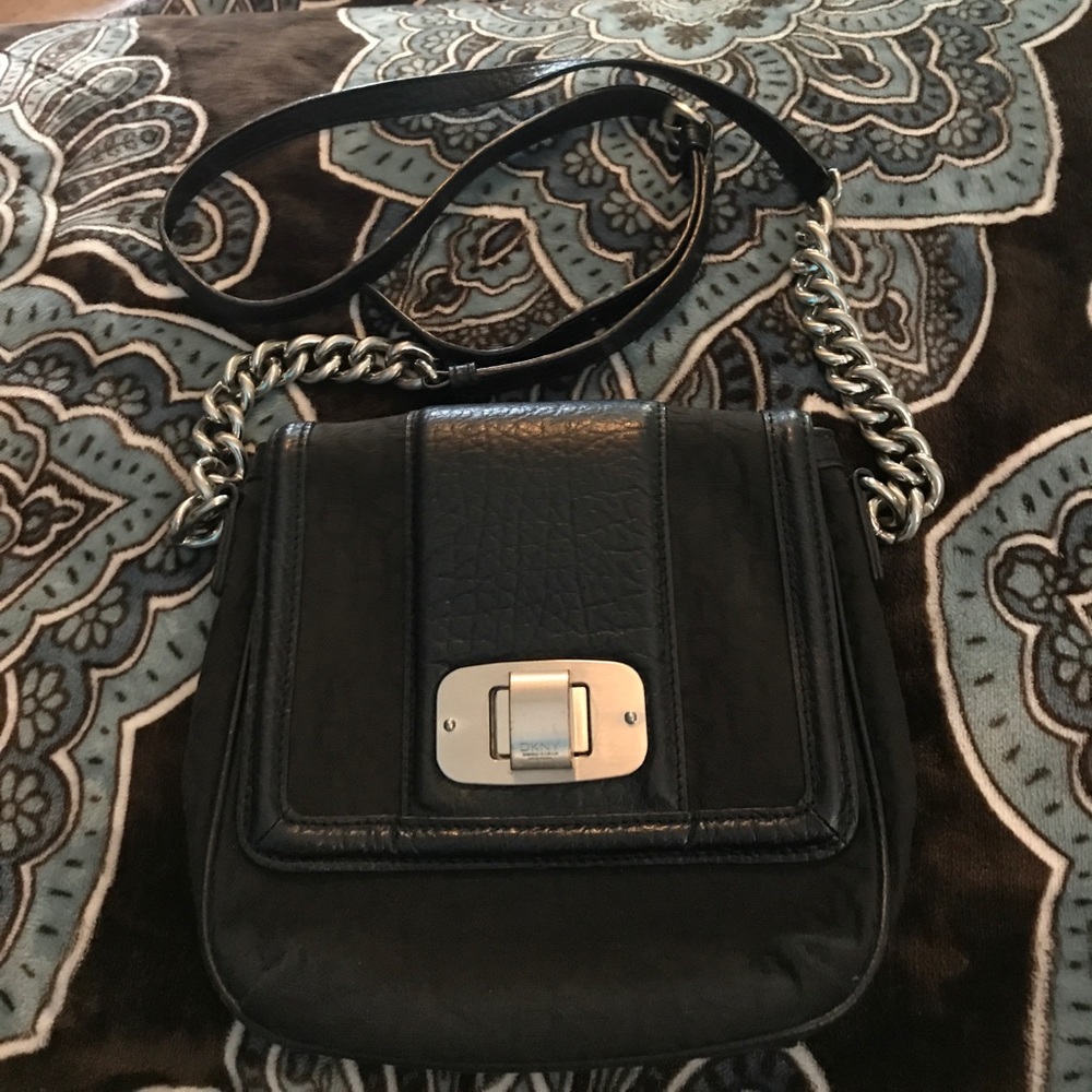 DKNY CROSSBODY SADDLE BAG