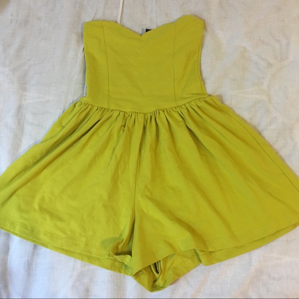 STRAPLESS ROMPER