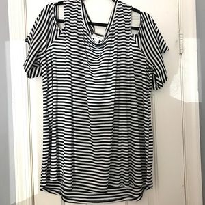 Cut out shoulders Tunic