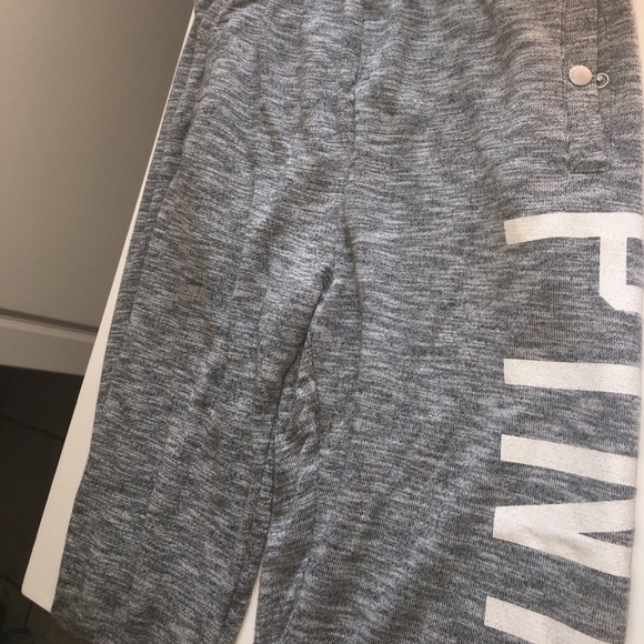 Pink cropped joggers(SOLD) - Picture 3 of 4