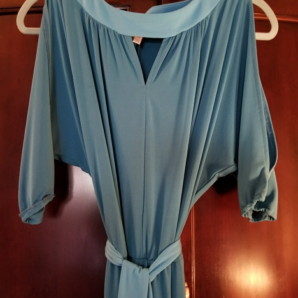 Hot in Hollywood long cold shoulder dress