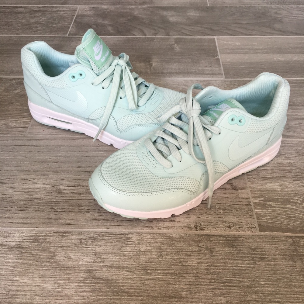 New Nike Air Sneakers