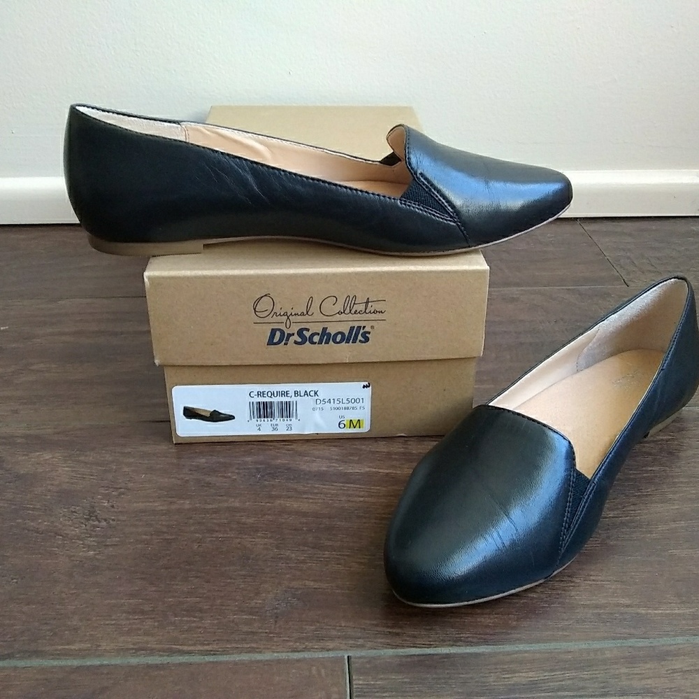 NWT Dr Scholl's Require Flat in Black Size 6