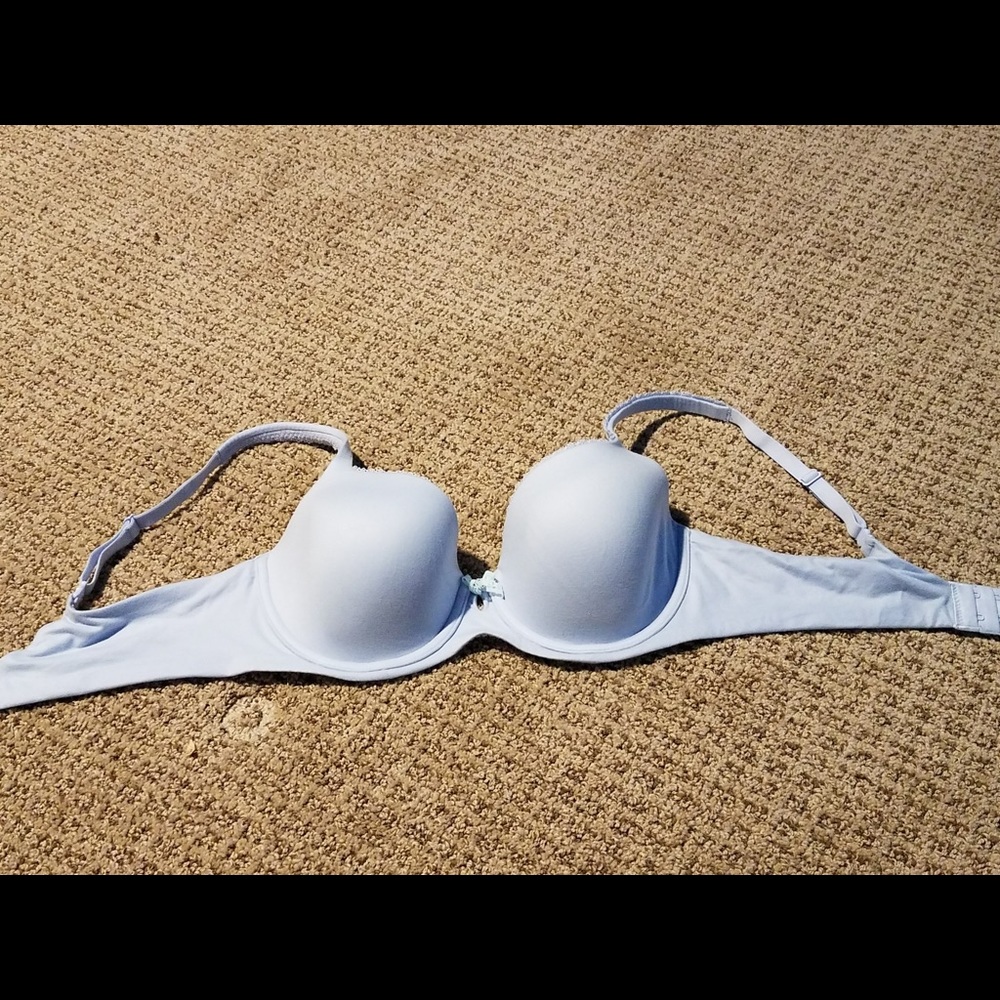 34D Victoria's Secret bra!